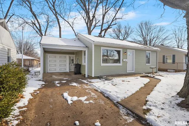 $129,900 | 1418 North 12th Street, Pekin, IL 61554