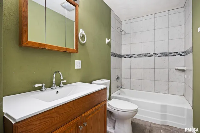 $129,900 | 1418 North 12th Street, Pekin, IL 61554