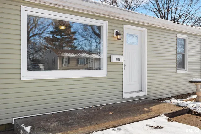 $129,900 | 1418 North 12th Street, Pekin, IL 61554