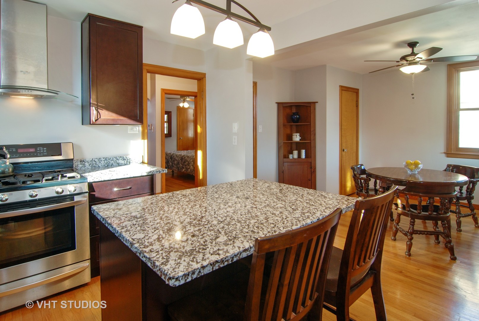 2249 14th Avenue North Riverside, IL 60546 - Photo 4 of 10