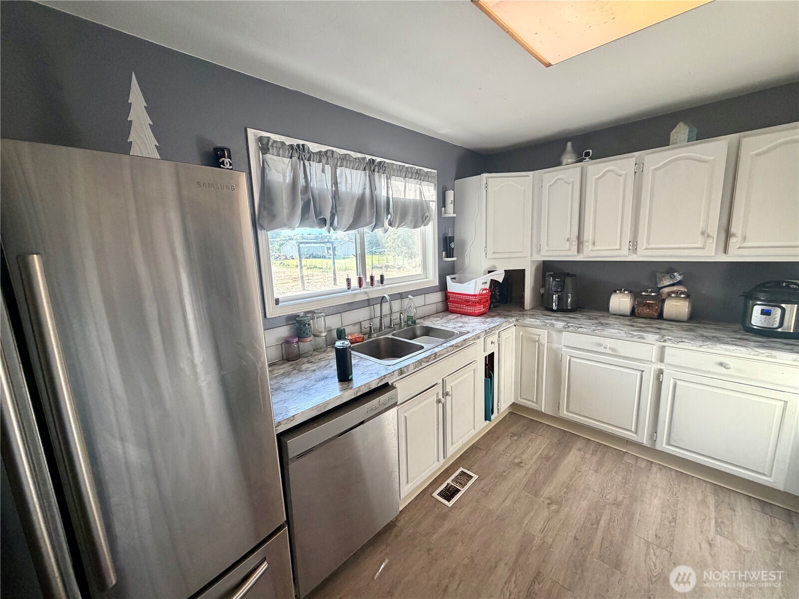212 B Nichols Road Omak, WA 98841 - Photo 7 of 24 Gallery Image 7