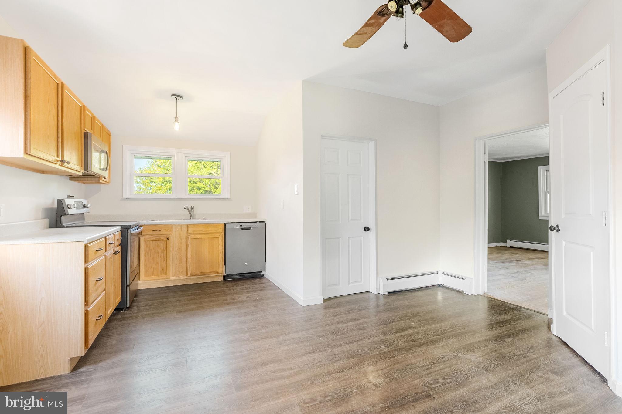 222 Rosehill Road West Grove, PA 19390 - Photo 7 of 23 Kitchen