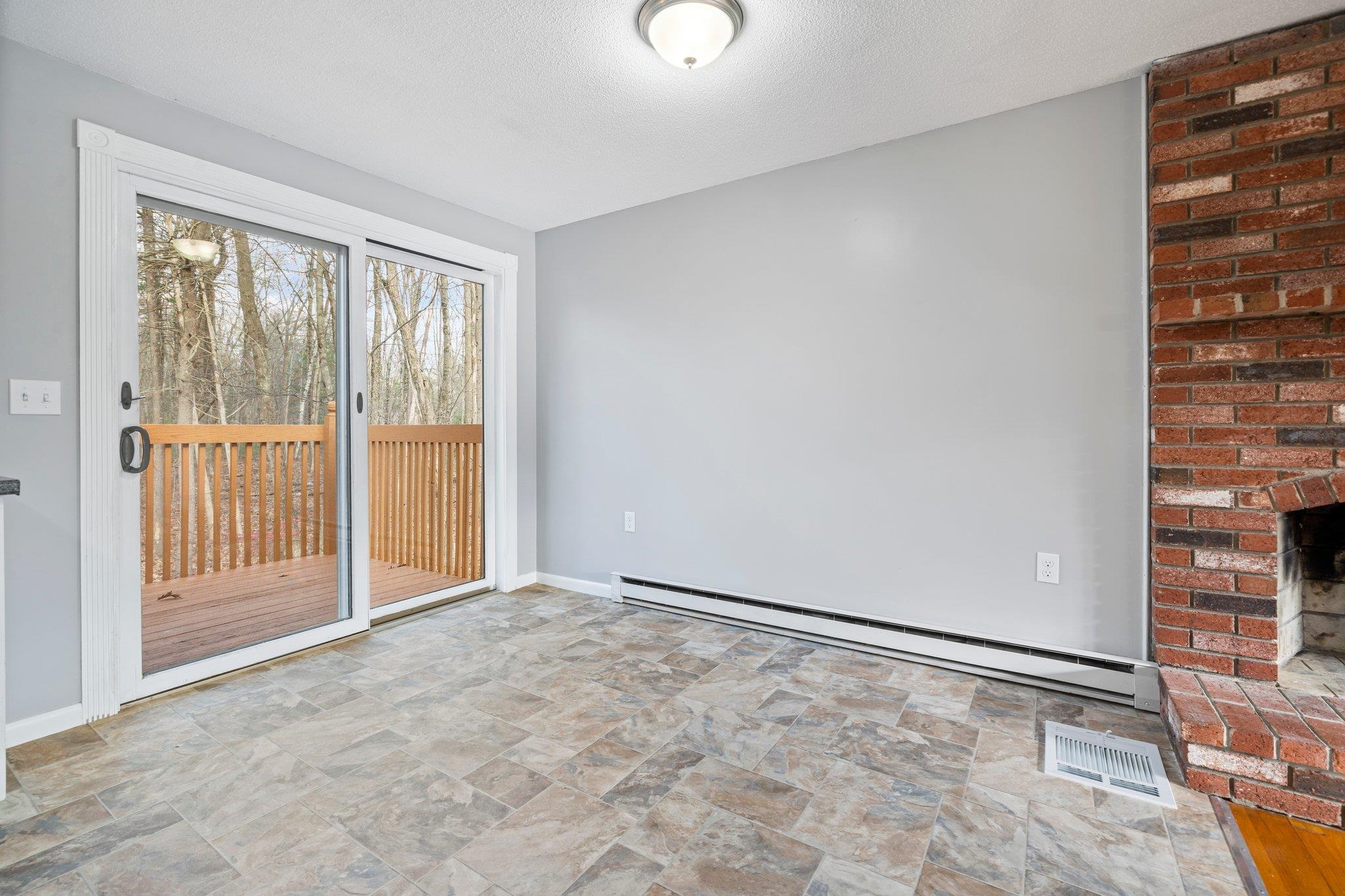 5 Sherwood Road Londonderry, NH 03053 - Photo 15 of 35 Gallery Image 15