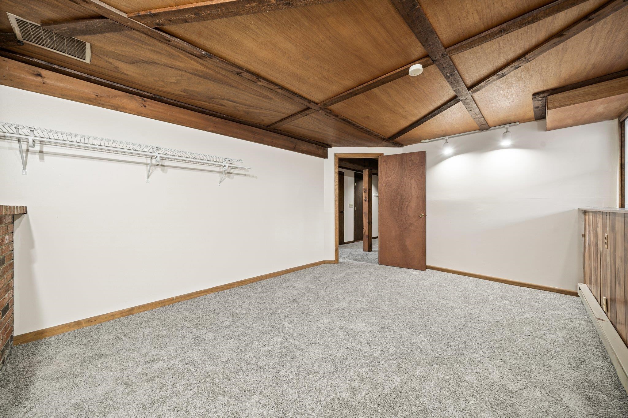 5 Sherwood Road Londonderry, NH 03053 - Photo 32 of 35 Gallery Image 32