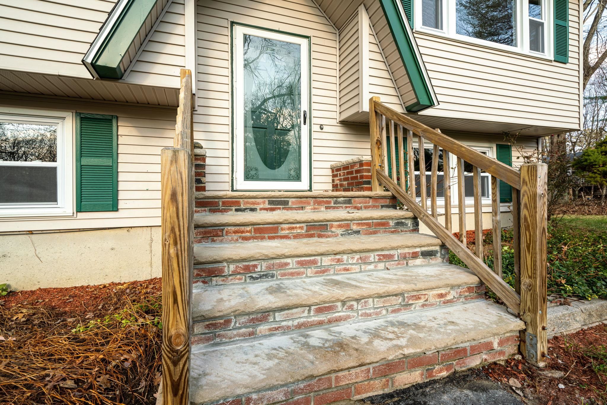 5 Sherwood Road Londonderry, NH 03053 - Photo 9 of 35 Gallery Image 9