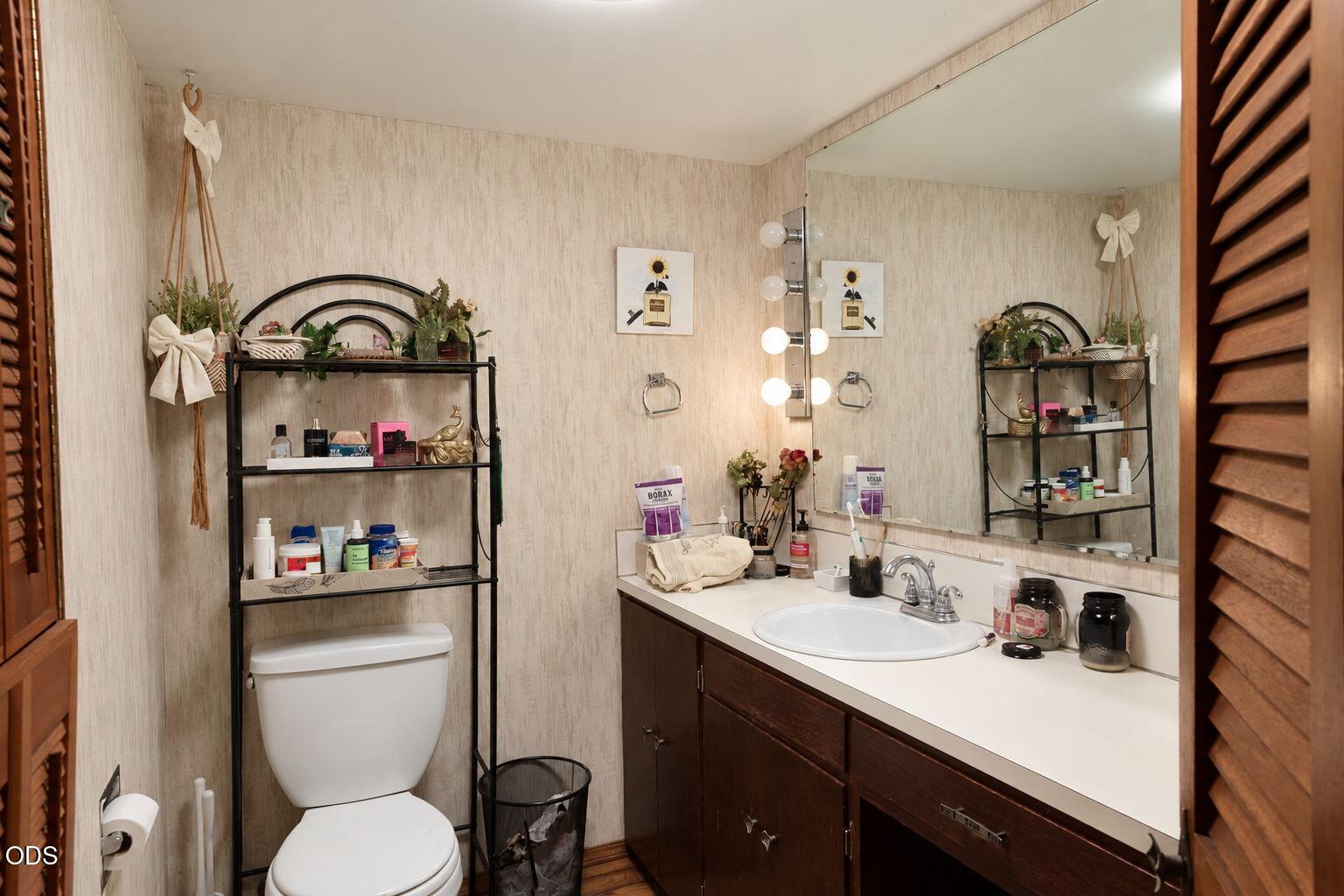 2020 Ridge Way Medford, OR 97504 - Photo 6 of 27 Gallery Image 6