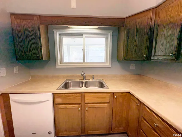 $169,900 | 2316-2320 West Ayres Avenue, Peoria, IL 61604