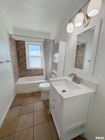 $169,900 | 2316-2320 West Ayres Avenue, Peoria, IL 61604