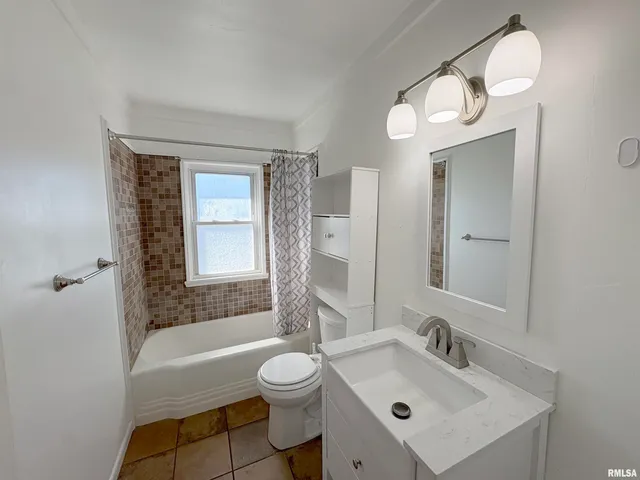 $169,900 | 2316-2320 West Ayres Avenue, Peoria, IL 61604