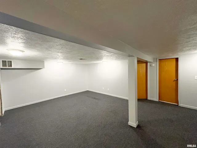 $169,900 | 2316-2320 West Ayres Avenue, Peoria, IL 61604