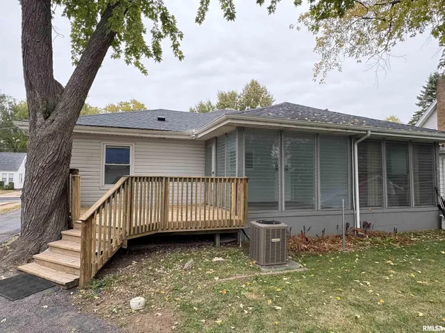 $169,900 | 2316-2320 West Ayres Avenue, Peoria, IL 61604