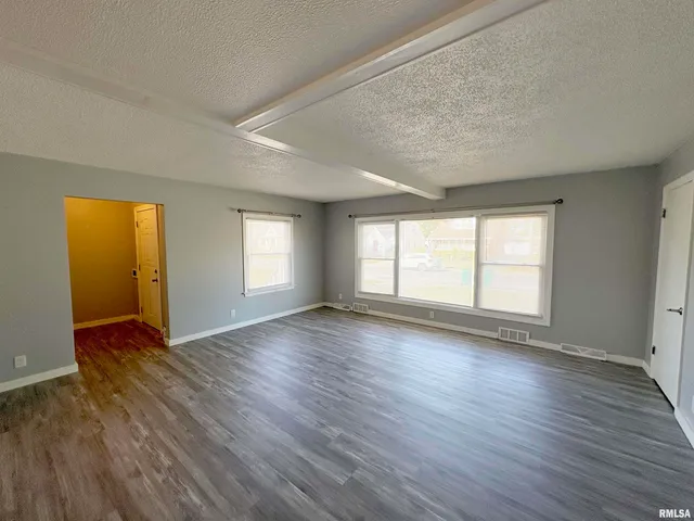 $169,900 | 2316-2320 West Ayres Avenue, Peoria, IL 61604