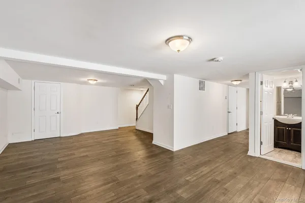 $699,000 | 3483 Overlook Avenue, Yorktown Heights, NY 10598