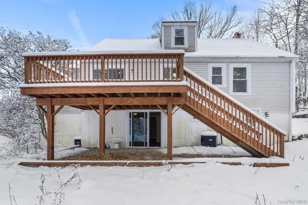 $699,000 | 3483 Overlook Avenue, Yorktown Heights, NY 10598