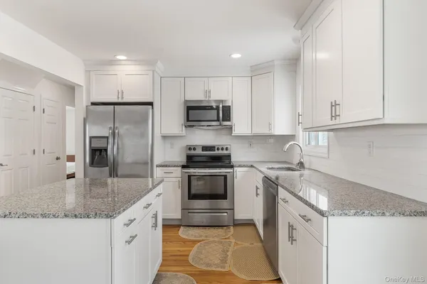 $699,000 | 3483 Overlook Avenue, Yorktown Heights, NY 10598