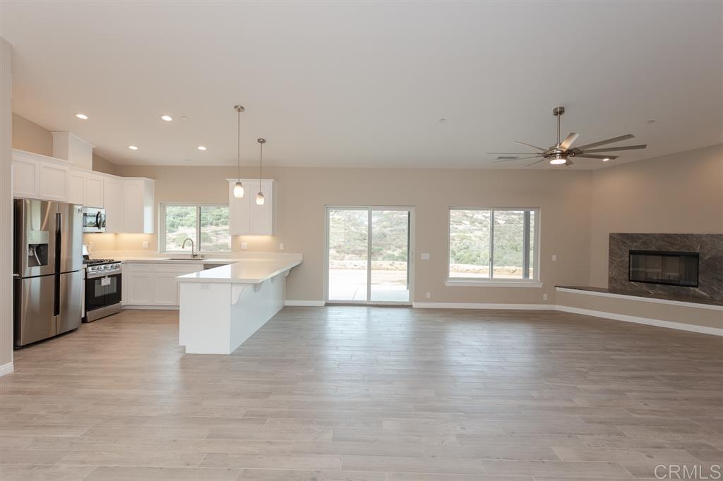 2914 Vista Del Rio Fallbrook, CA 92028 - Photo 4 of 9