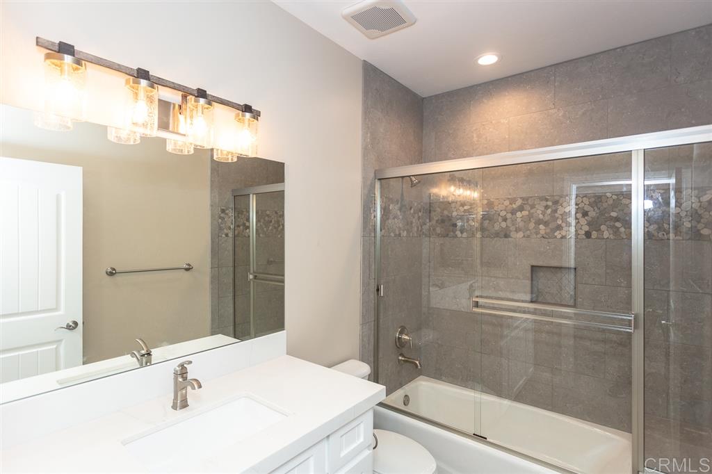 2914 Vista Del Rio Fallbrook, CA 92028 - Photo 5 of 9