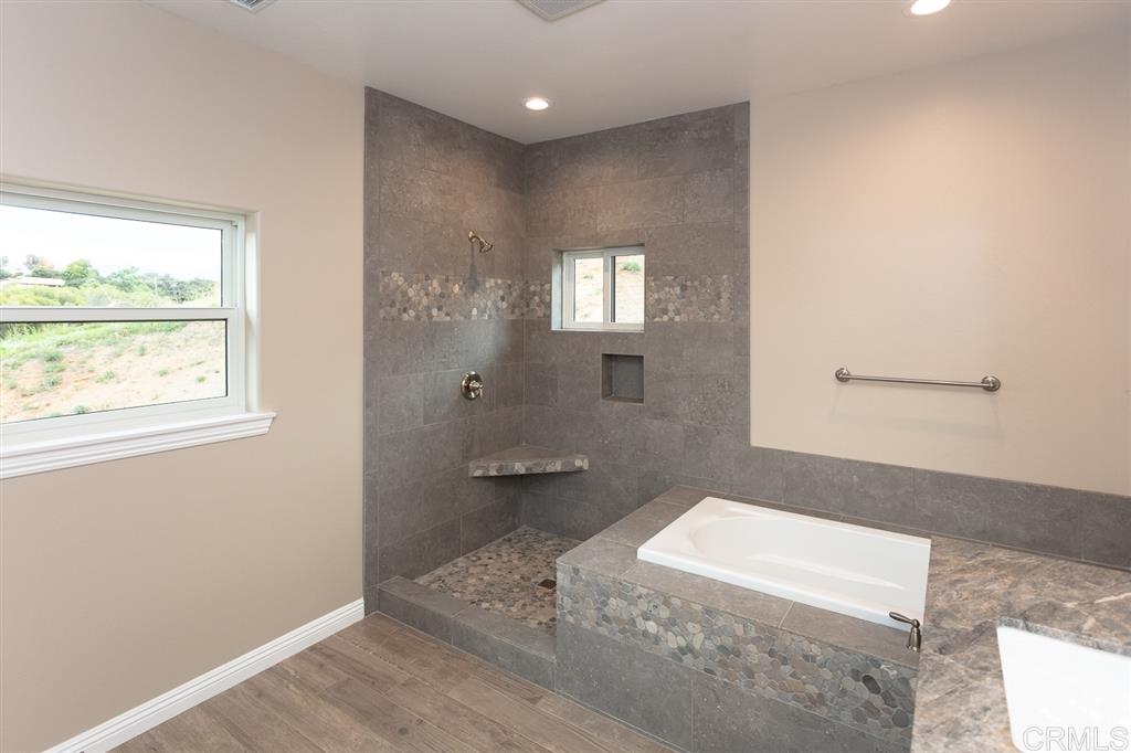 2914 Vista Del Rio Fallbrook, CA 92028 - Photo 7 of 9