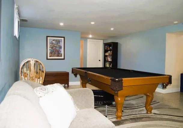 $389,900 | 2205 East Huntington Drive, Wilmington, DE 19808