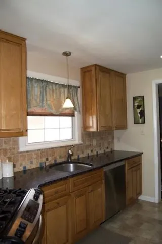 $389,900 | 2205 East Huntington Drive, Wilmington, DE 19808