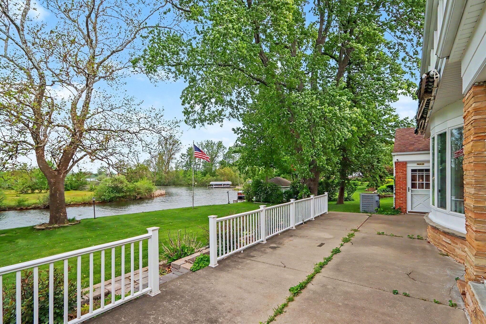 140 Meadowwood Court Decatur, MI 49045 - Photo 6 of 44 041_file_2026