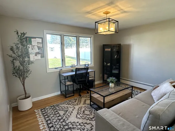 $399,900 | 11 York Road, Berlin, CT 06037