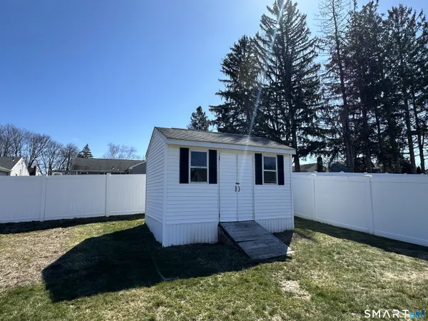 $399,900 | 11 York Road, Berlin, CT 06037