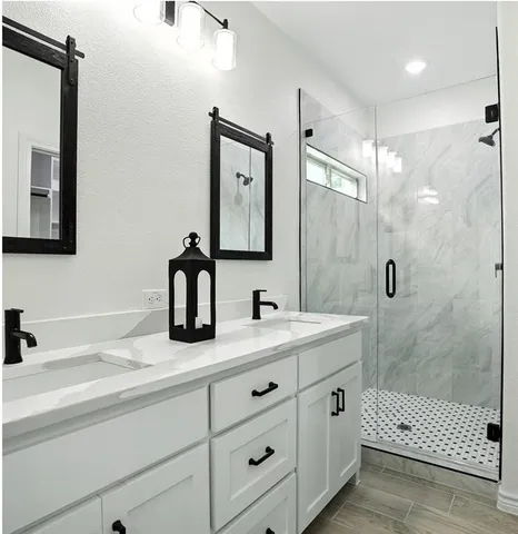 $326,900 | 1118 South Grand Avenue, Gainesville, TX 76240