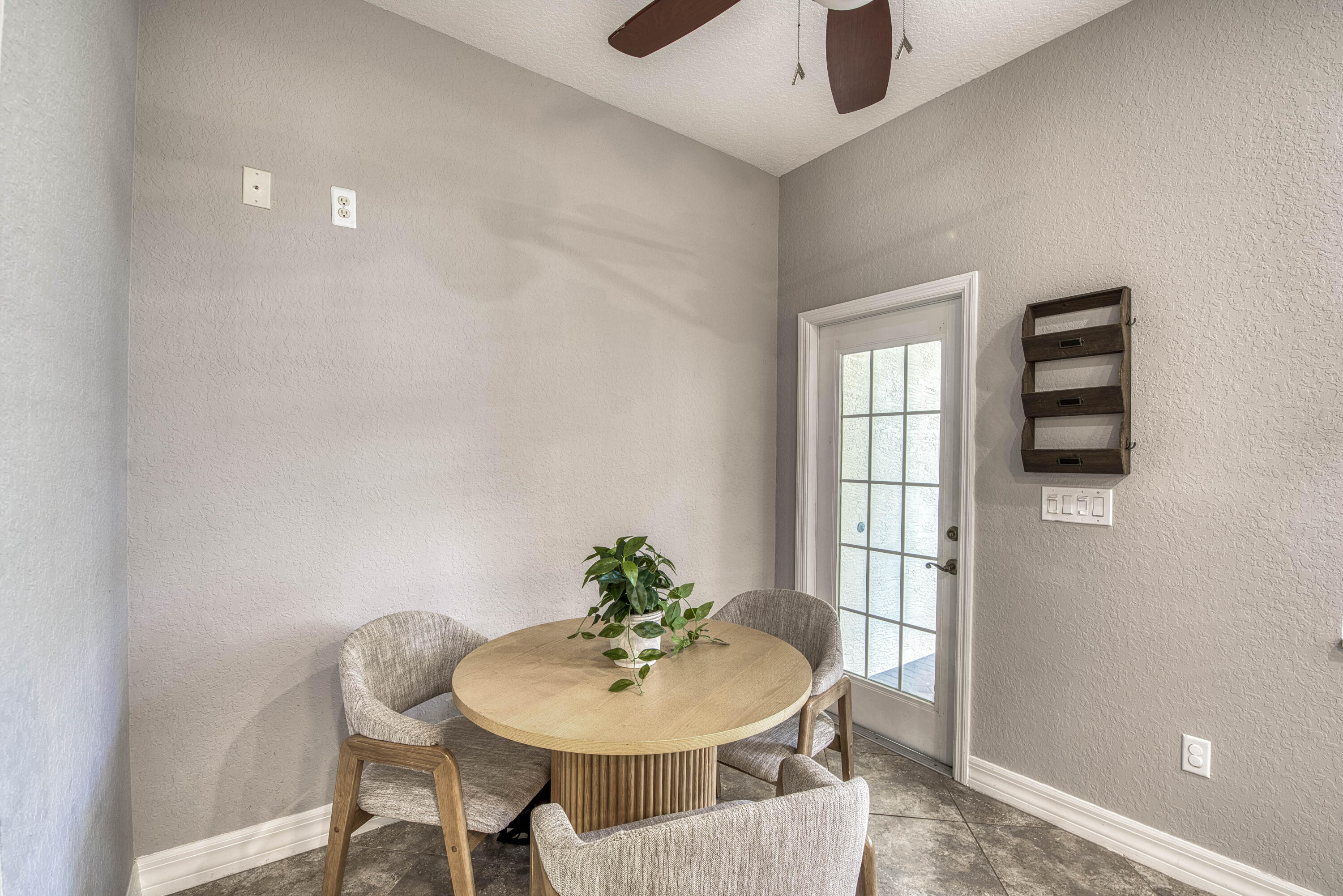 120 West Thatch Palm Circle Jupiter, FL 33458 - Photo 19 of 41 a dining room with furniture and window