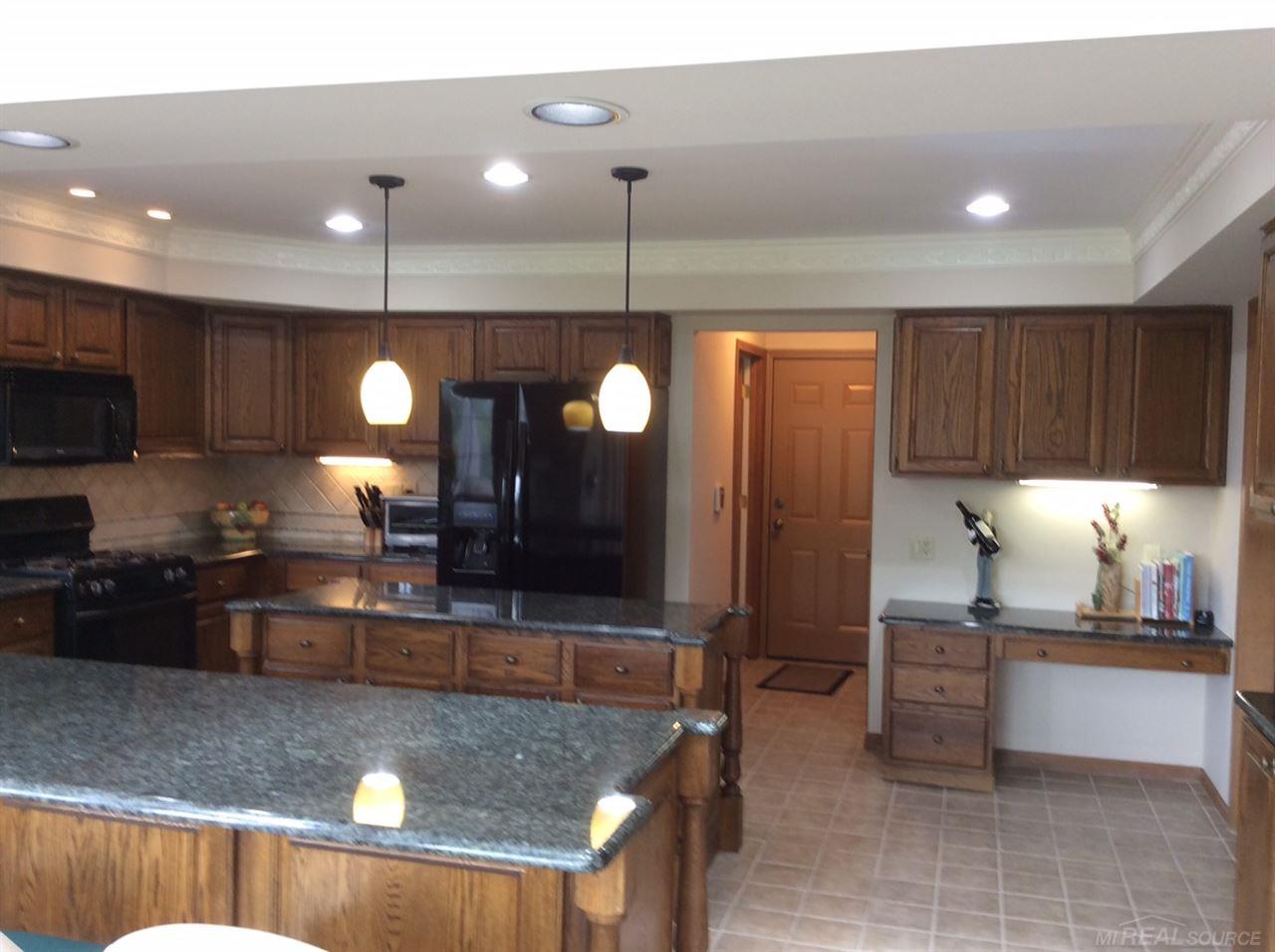 4612 Rivers Edge Drive Troy, MI 48098 - Photo 21 of 42 Gallery Image 21