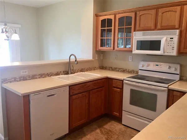 $2,850 | 197 Whitehaven Circle, Highlands Ranch, CO 80129