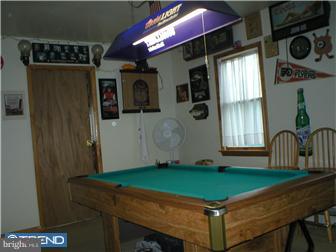 49 Mayflower Road Levittown, PA 19056 - Photo 6 of 8 Family Room