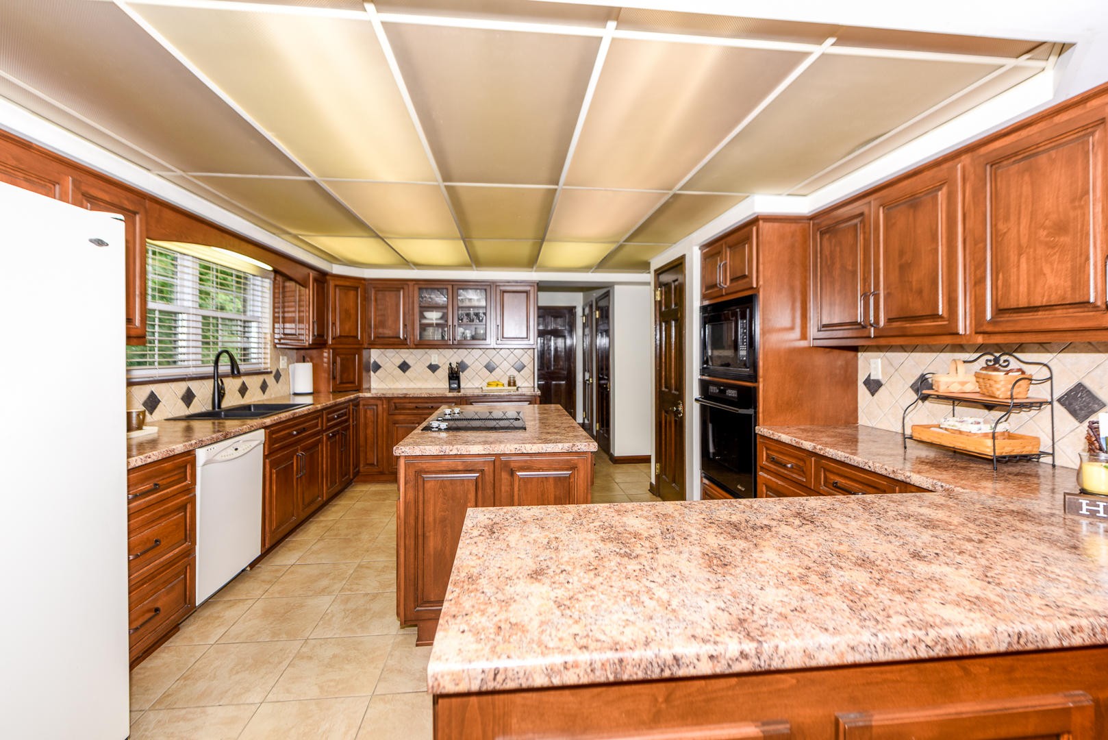 300 Candora Road Maryville, TN 37804 - Photo 11 of 40 Gallery Image 11
