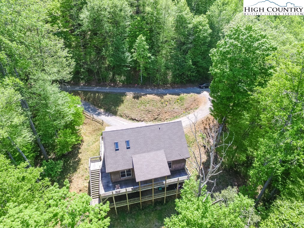 808 Timberlane Drive Boone, NC 28607 - Photo 24 of 30 Gallery Image 24
