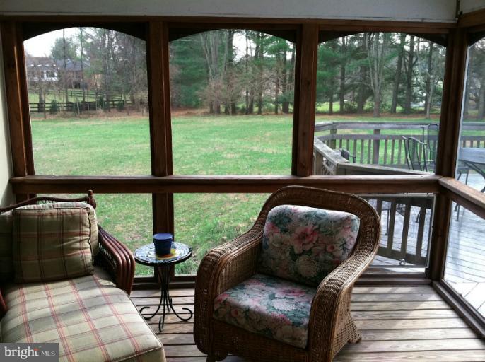 11343 Vale Road Oakton, VA 22124 - Photo 6 of 12 SUNROOM