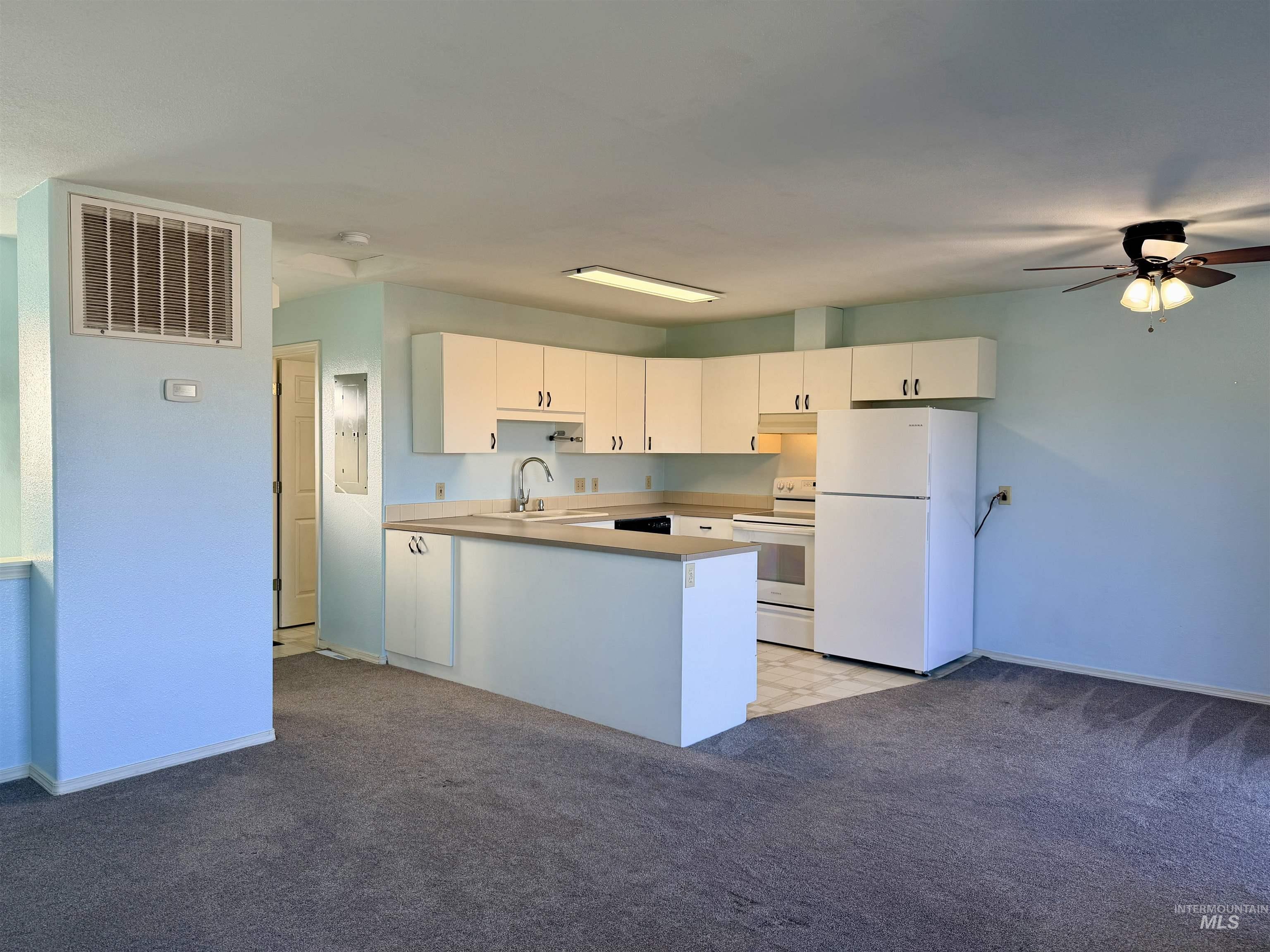 607 Park Street Lewiston, ID 83501 - Photo 4 of 22