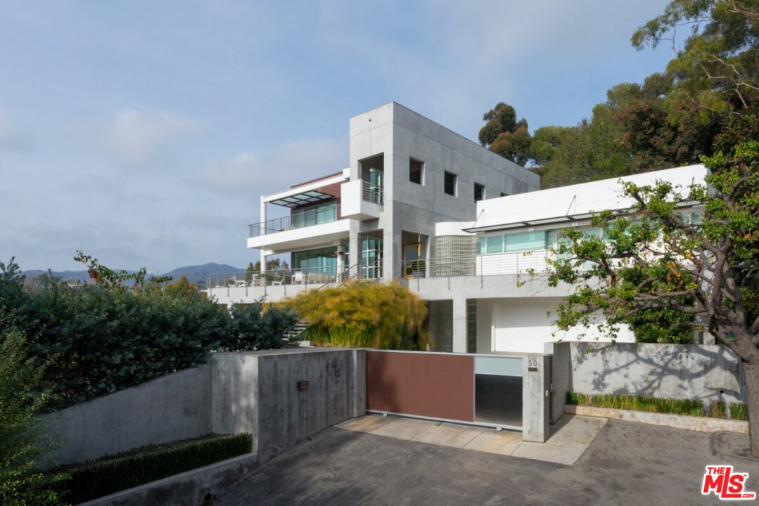 50 Haldeman Road Santa Monica, CA 90402 - Photo 1 of 18 Gallery Image 1