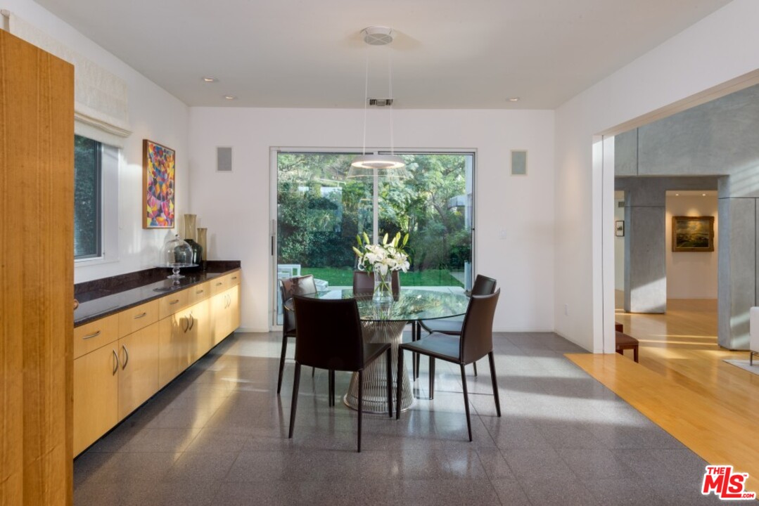 50 Haldeman Road Santa Monica, CA 90402 - Photo 9 of 18 Gallery Image 9