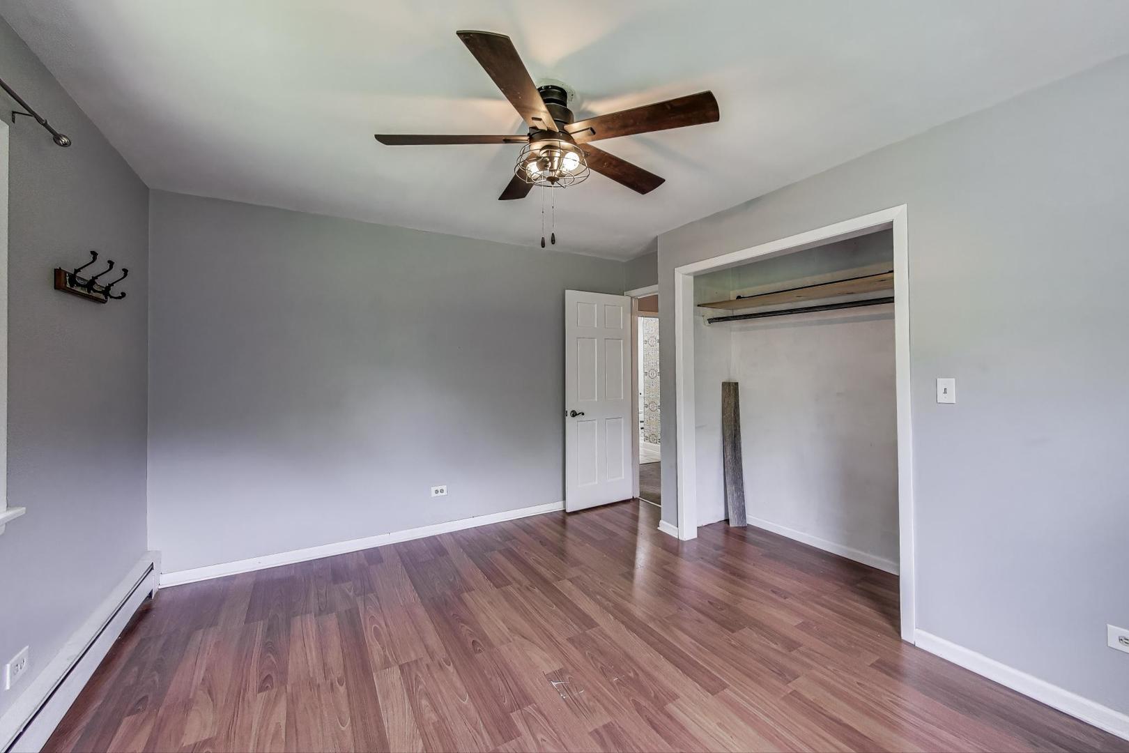 222 Bradwell Road Inverness, IL 60010 - Photo 24 of 46 wooden floor in an empty room