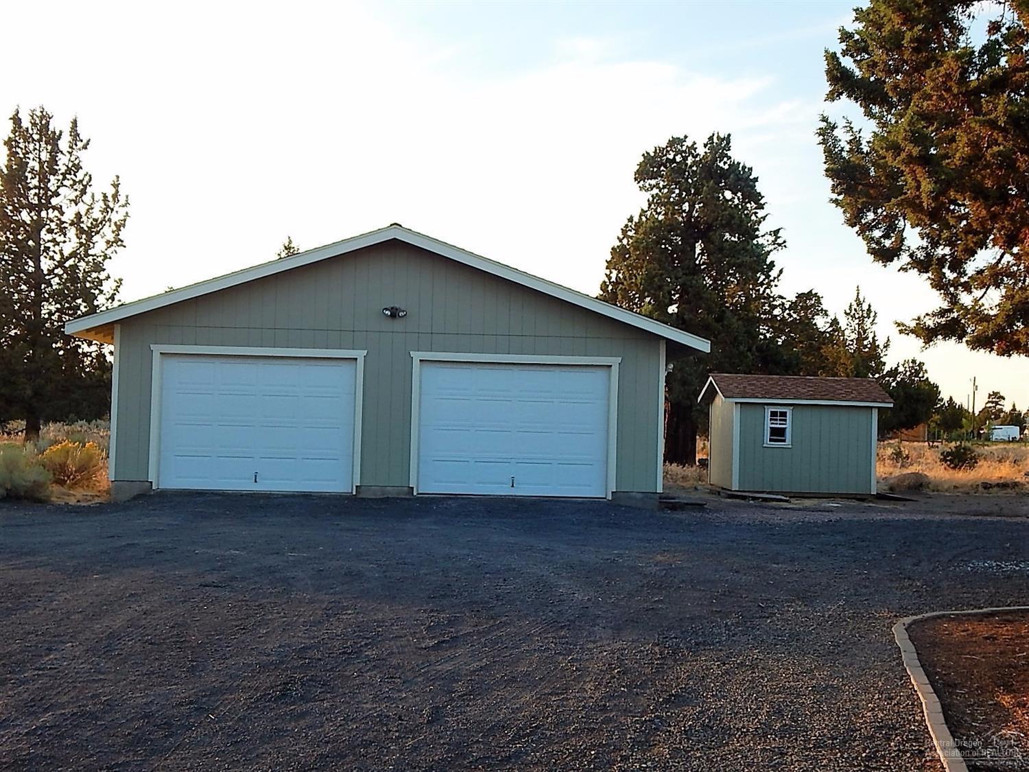 6324 Southwest Badger Road Terrebonne, OR 97760 - Photo 3 of 23 Gallery Image 3