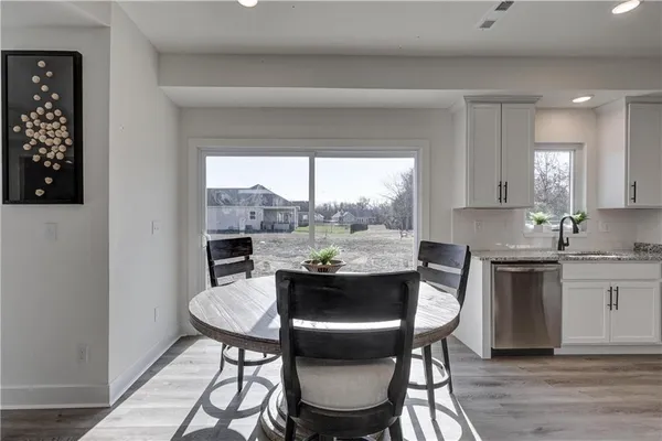 $399,900 | 1816 Silverback Way, Pittsburg, KS 66762