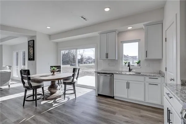 $399,900 | 1816 Silverback Way, Pittsburg, KS 66762