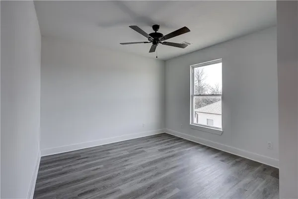 $399,900 | 1816 Silverback Way, Pittsburg, KS 66762