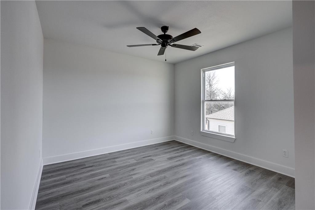 1816 Silverback Way Pittsburg, KS 66762 - Photo 27 of 54