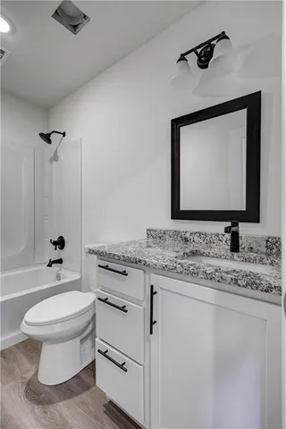 $399,900 | 1816 Silverback Way, Pittsburg, KS 66762