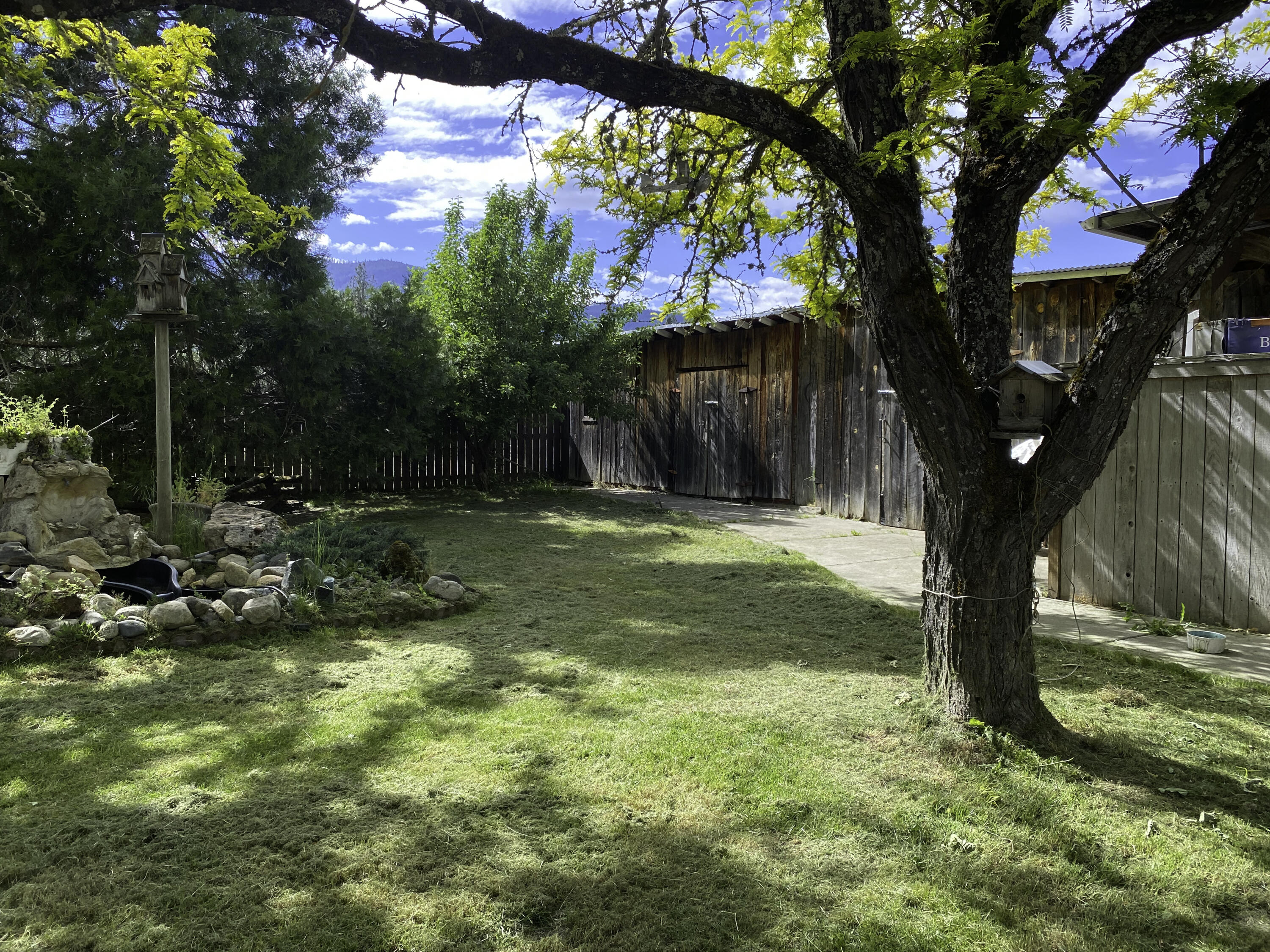 1205 Pine Grove Road Rogue River, OR 97537 - Photo 46 of 67 012