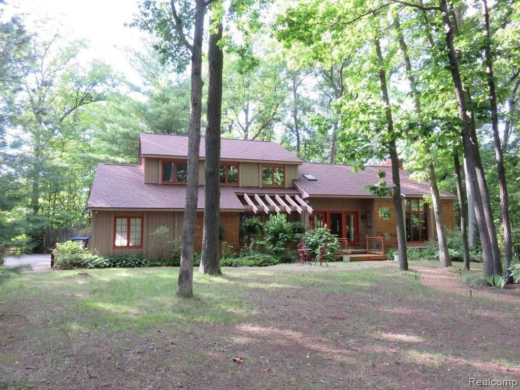2673 Brighton Road Howell, MI 48843 - Photo 44 of 62 Nearby golf, lakes, downhill & cross country skiing