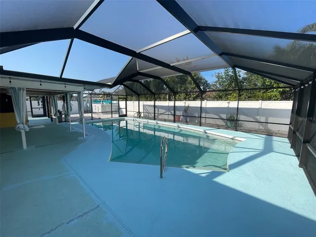 $2,900 | 6108 11th Avenue West, Bradenton, FL 34209