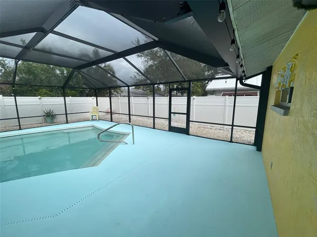 $2,900 | 6108 11th Avenue West, Bradenton, FL 34209