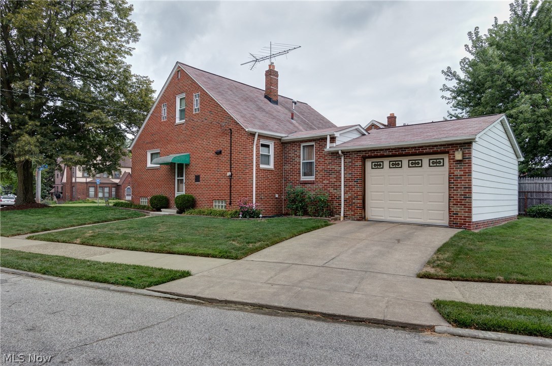 17415 Neff Road Cleveland, OH 44119 - Photo 27 of 35